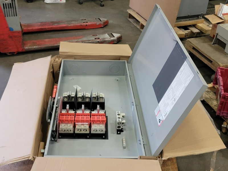 400 Amp. Siemens, HFC325NA, fused disconnect, 3-pole, 240 Volts, new surplus - Image 5