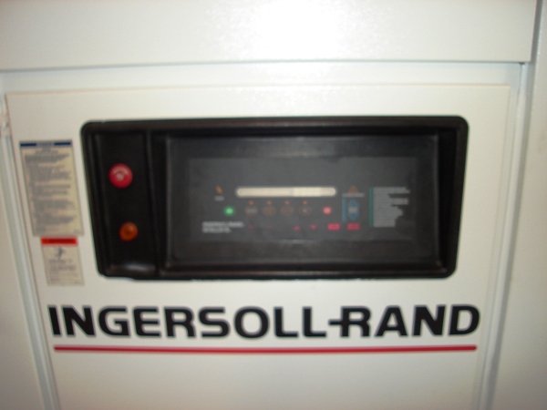 892 cfm, 110 psi, Ingersoll-Rand #SSR-EP200, 200 HP, 460 V. - Image 3