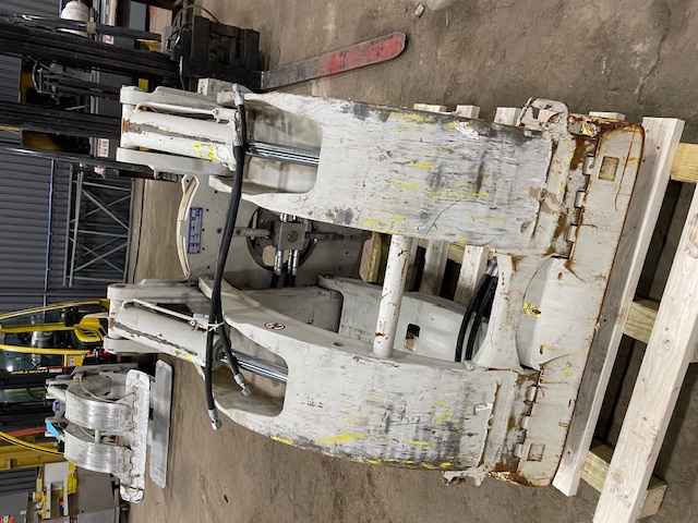 Cascade #33H-RCP-C005, 60" diameter roll clamp, 2300 psi, serial #PTL2440283-1R3, 2019 - Image 1
