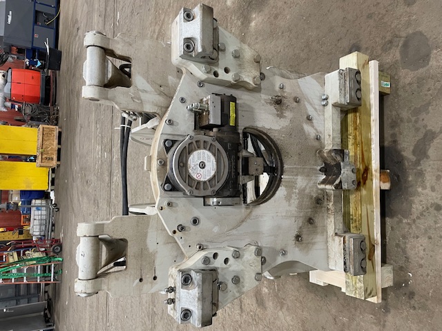 Cascade #33H-RCP-C005, 60" diameter roll clamp, 2300 psi, serial #PTL2440283-1R3, 2019 - Image 4