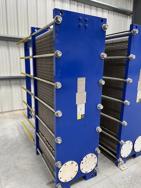 596 sq.ft., Kelvion, NF150LBA150, plate heat exchanger, 316L Stainless Steel plates, 145 psig @ 230°F - Image 1
