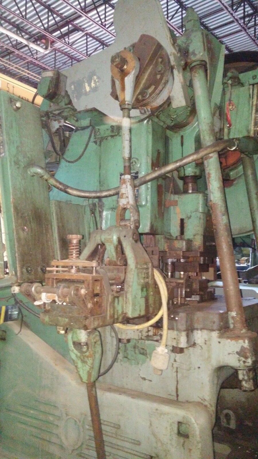45 Ton, V & O, OBI Power Press, air clutch, adjustable, 1.75" Stroke, 9" Shut height, 36" x 21" x 2.5" - Image 6