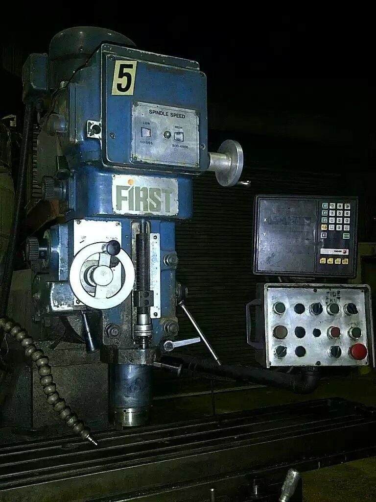 Bridgeport, Milling Machine, Vertical Turret, Ram Type, w/DRO, 10" x51" table, 100-4500 RPM, #40 Spindle, 3 - Image 2