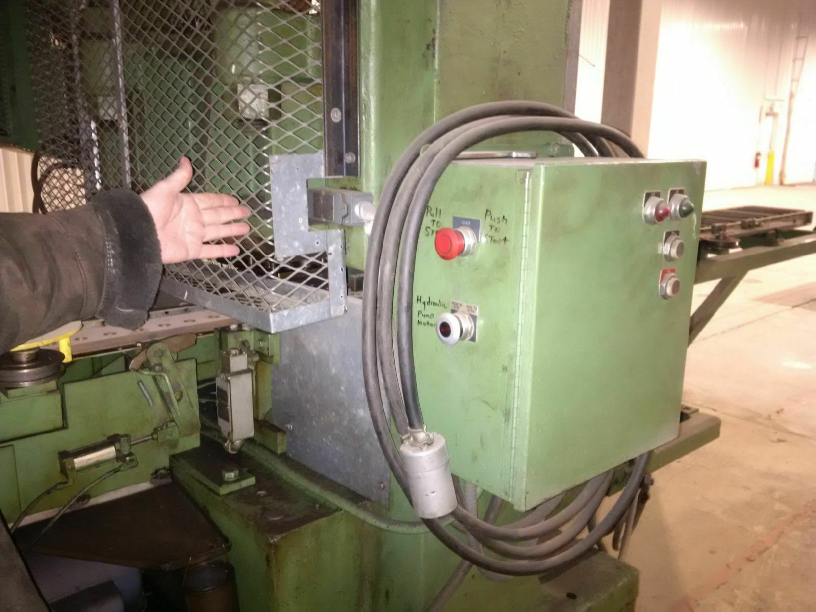 60 Ton, Bliss, straight side double crank Power Press, automatic feed, 2" -4" Stroke, 30" L-R x 16" F-B Bed - Image 3
