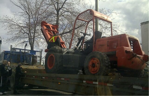 6000 lb. Champ, Forklift, Hi-Lift, Tractor Tires, towable, 25'-30' Lift height, double Mast, 12 V - Image 4