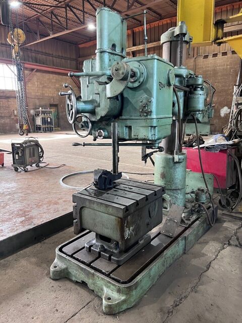 4' -11" Carlton, Radial Drill, 9" - 48" Face to Spindle Center, 17.5" - 4' 8.5" Spindle radius, #4 MT, 5 HP - Image 2