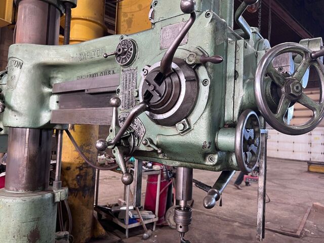 4' -11" Carlton, Radial Drill, 9" - 48" Face to Spindle Center, 17.5" - 4' 8.5" Spindle radius, #4 MT, 5 HP - Image 4