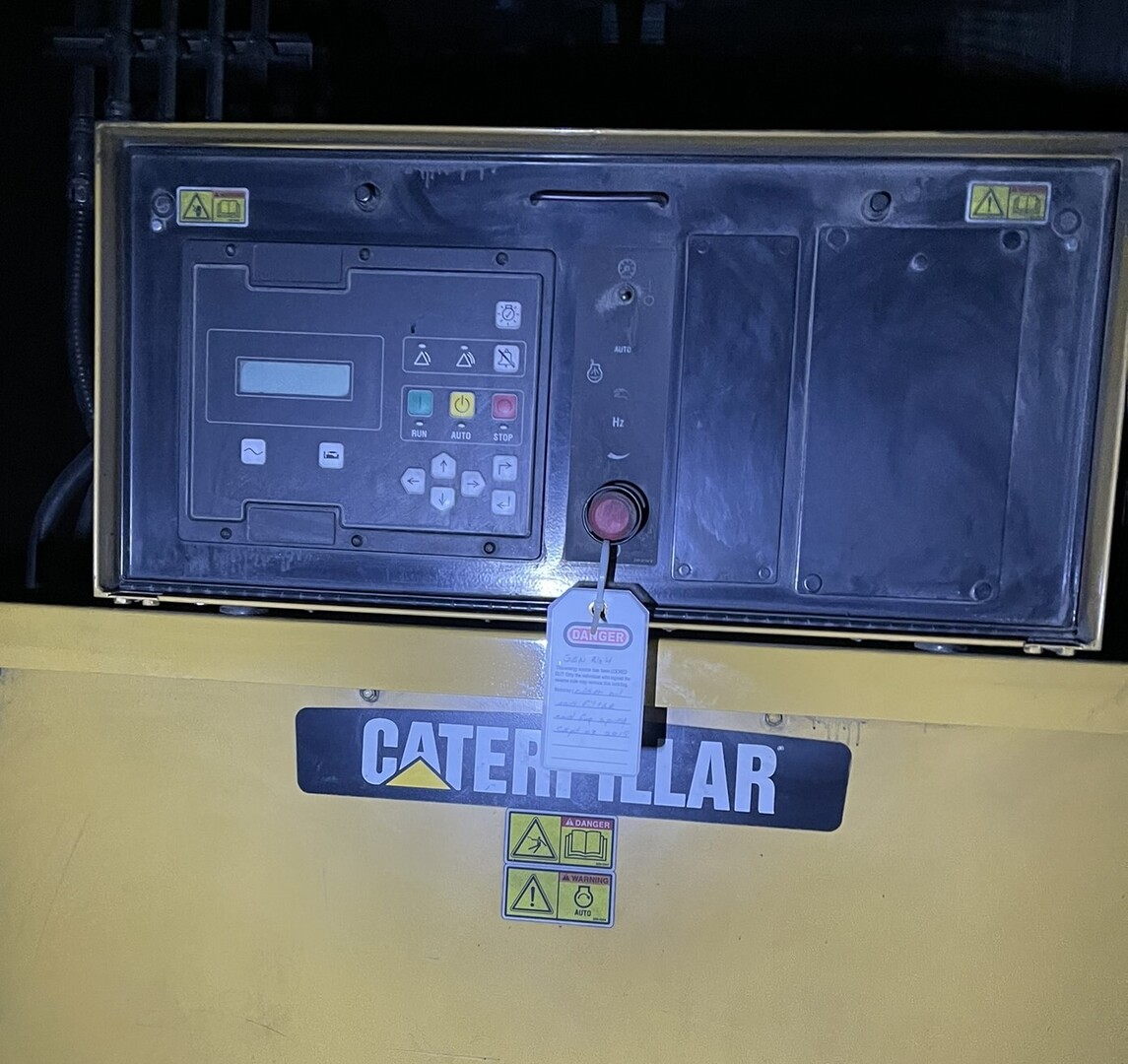 1450 KW Caterpillar #3516BHD, prime power diesel generator, 1812 KVA, 1200 RPM, 4160 Volts, 2008 - Image 4