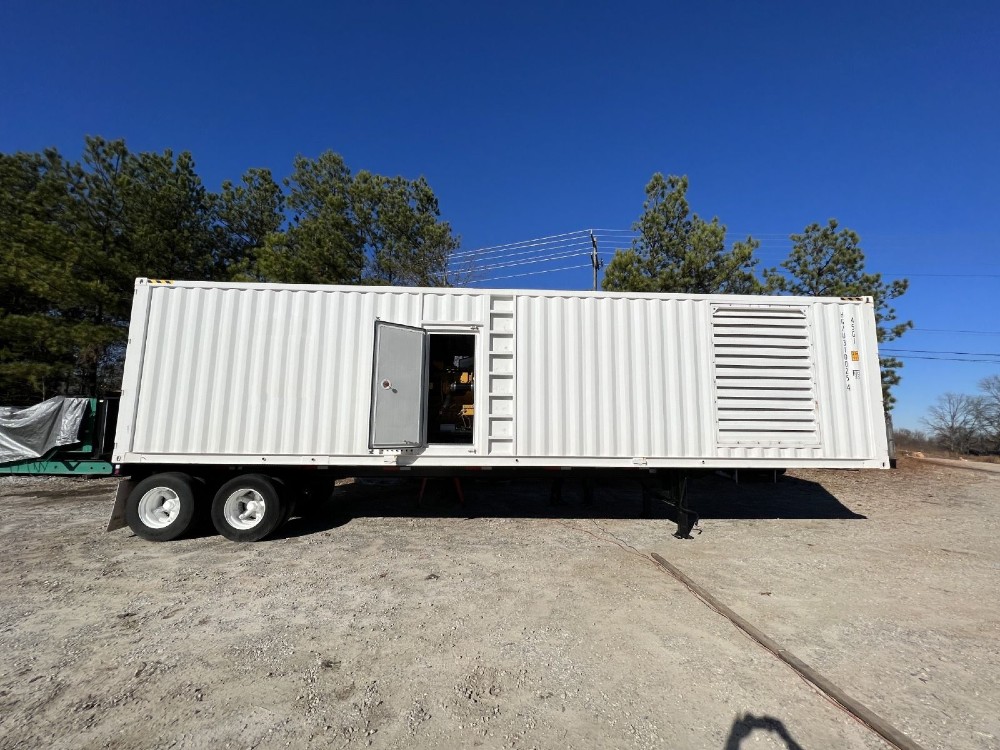 1000 KW Caterpillar #C32, diesel generator, standby, 277-480 Volts, 5 hours, new surplus, 2021 - Image 1