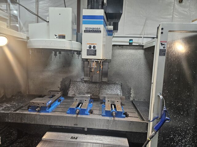 Fadal #VMC6030HT, 21 automatic tool changer, 60" X, 30" Y, 30" Z, 10000 RPM, #40, 22.5HP, 62.5" x 30" table - Image 1