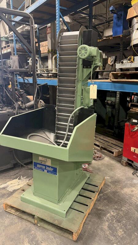 Warren #WL-1000, loader, 52" discharge height, 10" wide bucket, 1/2 HP DC motor, casters - Image 4