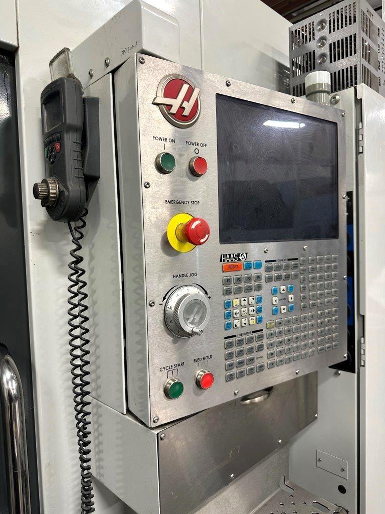 Haas #EC-500, horizontal machining center, 70 automatic tool changer, 32" X, 25" Y, 28" Z, 8100 RPM, #40, 30 - Image 2
