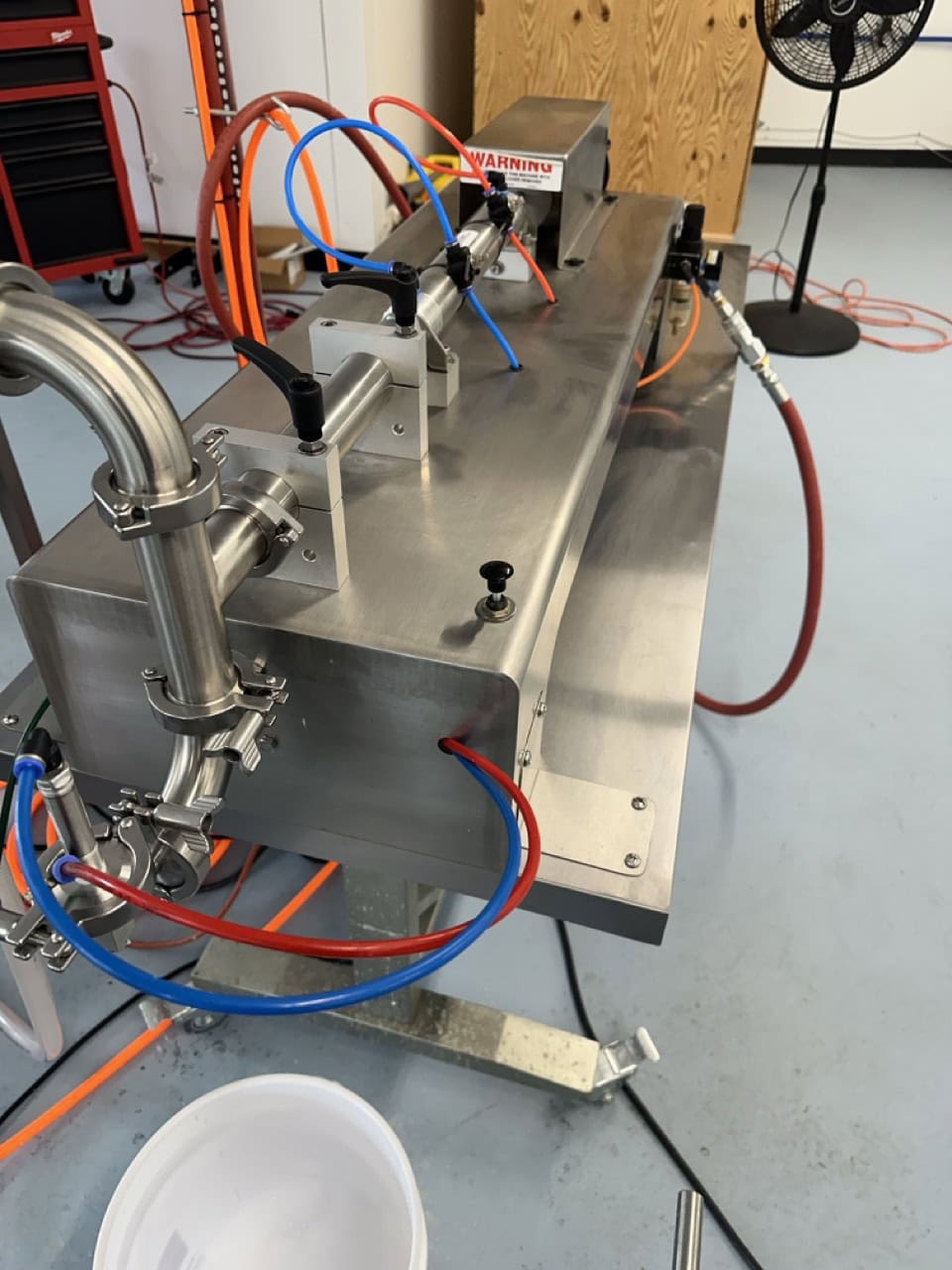 Accutek #SVF 02-002-000, Single Piston Filler with Conveyor, Heated & Agitated Hopper, 2014 - Image 5