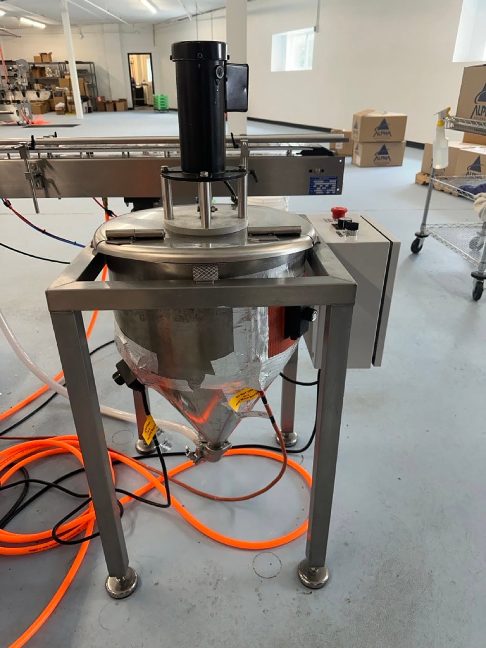 Accutek #SVF 02-002-000, Single Piston Filler with Conveyor, Heated & Agitated Hopper, 2014 - Image 6