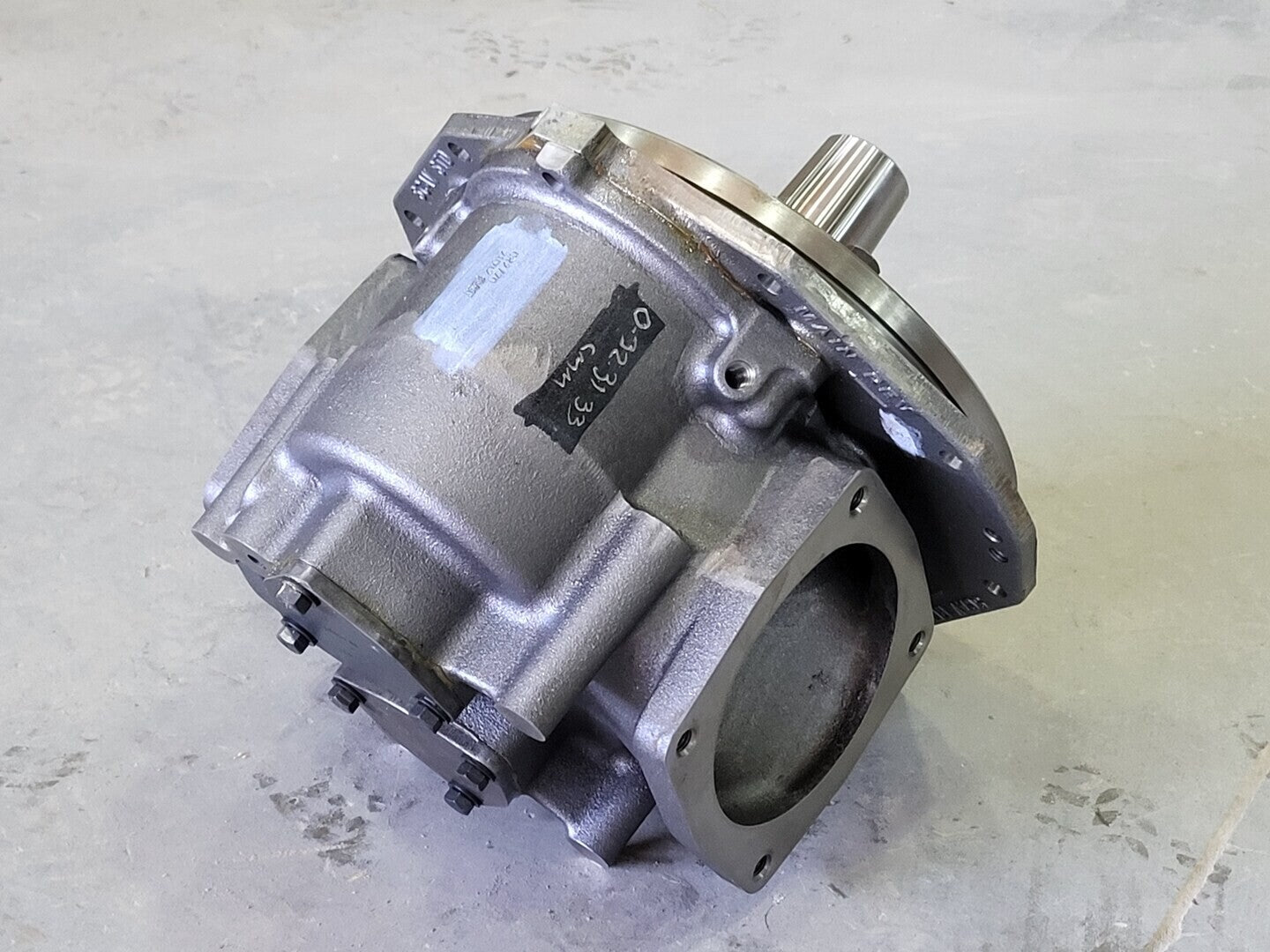 Caterpillar #0R-2770, engine oil pump, rebuilt (2 available) - Image 1
