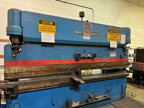 10 gauge x 12' Pacific #J110-12, hydrualic press brake, continuous, single stop, jog & self control - Image 1