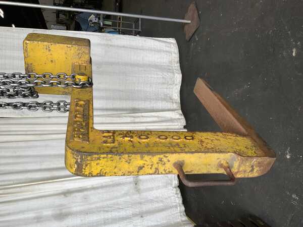 10000 lb. Bradbury, coil hook, 22" throat, 24" opening in C-frame, 4" width of arm - Image 7