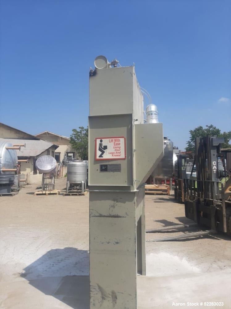 1200 cfm Farr Tenkay #C3, cartridge type dust collector, 846 sq.ft., 6" air inlet, 6" outlet - Image 3
