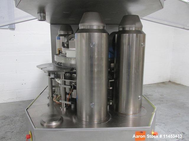 Korsch #XL-800, rotary tablet press, 87 station, 2002 - Image 4