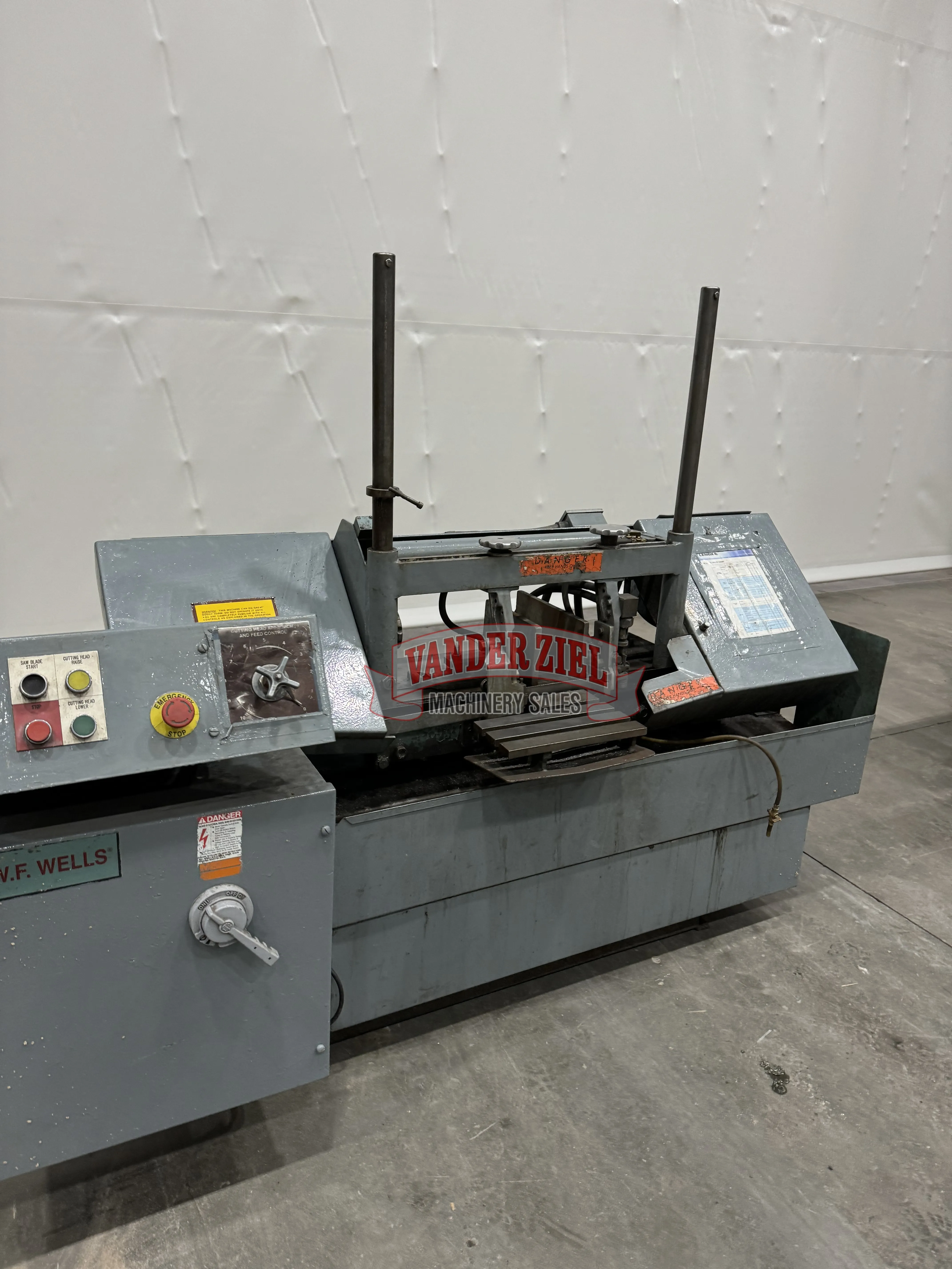 9" x 17" W.F. Wells #W-9, horizontal band saw, 11' 6" x 1" x .035" blade, 70-380 SFPM - Image 2