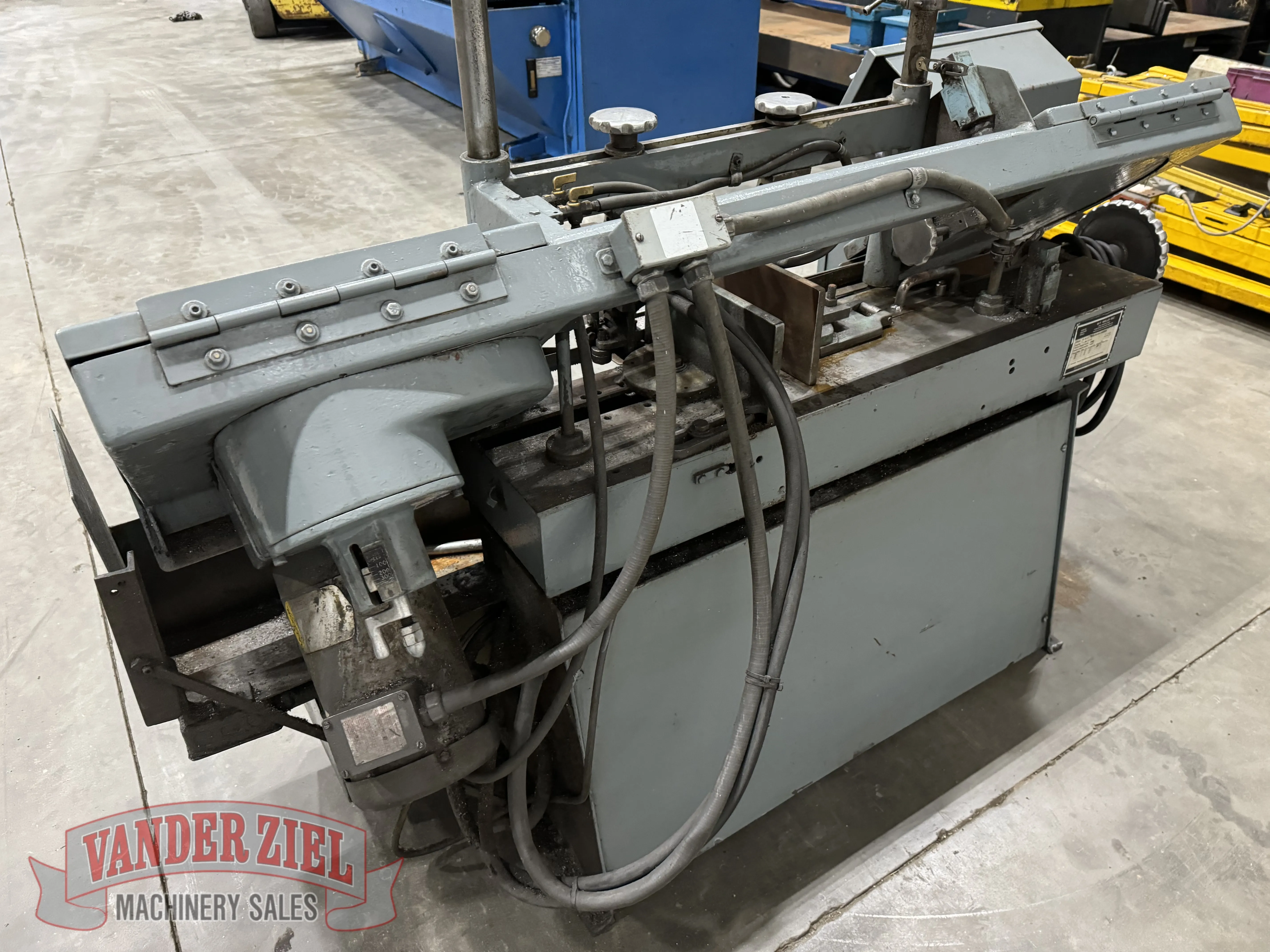 9" x 17" W.F. Wells #W-9, horizontal band saw, 11' 6" x 1" x .035" blade, 70-380 SFPM - Image 6