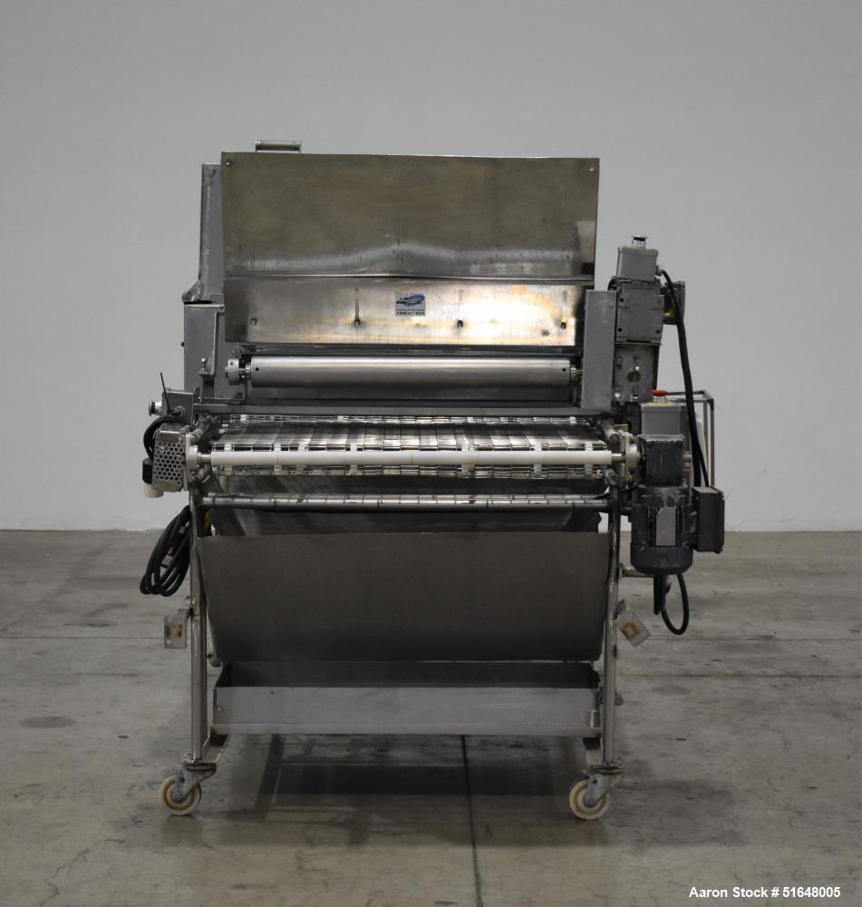 Custom Dry Ingredient Spreader w/Spray Nozzles, 35.5" wide Spreader, 36" width x 84" L Wire Mesh Belt, 230 V - Image 5