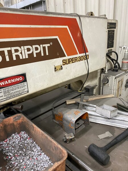 30 Ton, Strippit #Super-30/30, Turret Punch, 30" throat, 72" x48" table, 165 HPM, 1 HP, 1981 - Image 2
