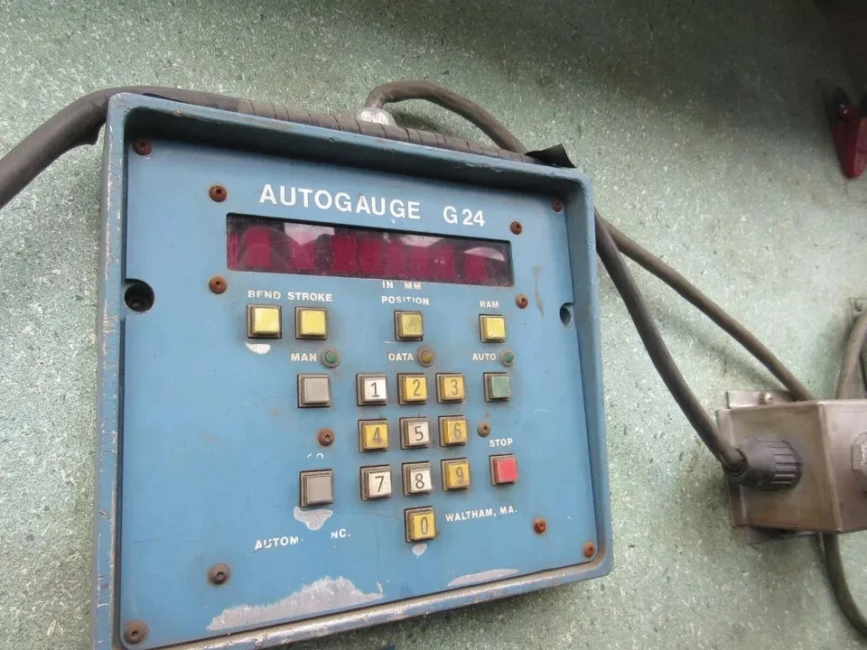 150 Ton, HTC #12FM-150, press brake, 12' overall, Autogage A 24 Back Gauge - Image 6