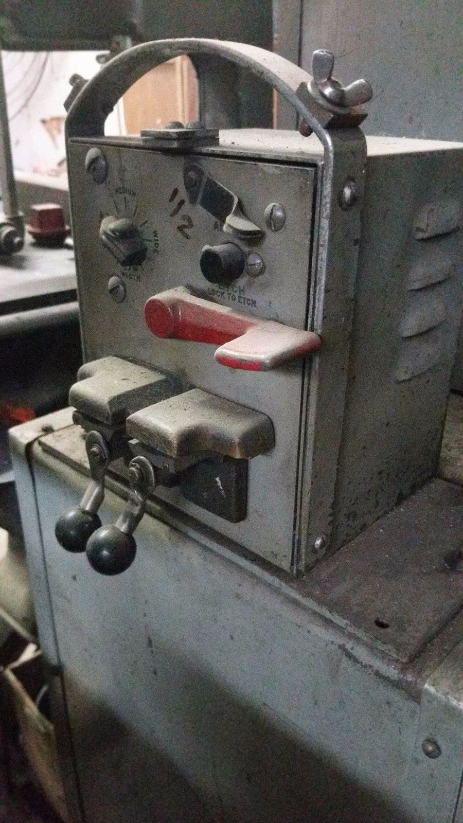Vertical Band Saw, metal cutting, with Welder - Image 3