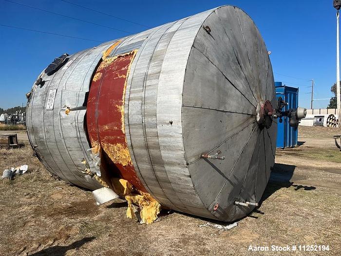 10000 gallon 144" x 144", Carbon Steel Tank, flat bottom, dished top, insulated - Image 5