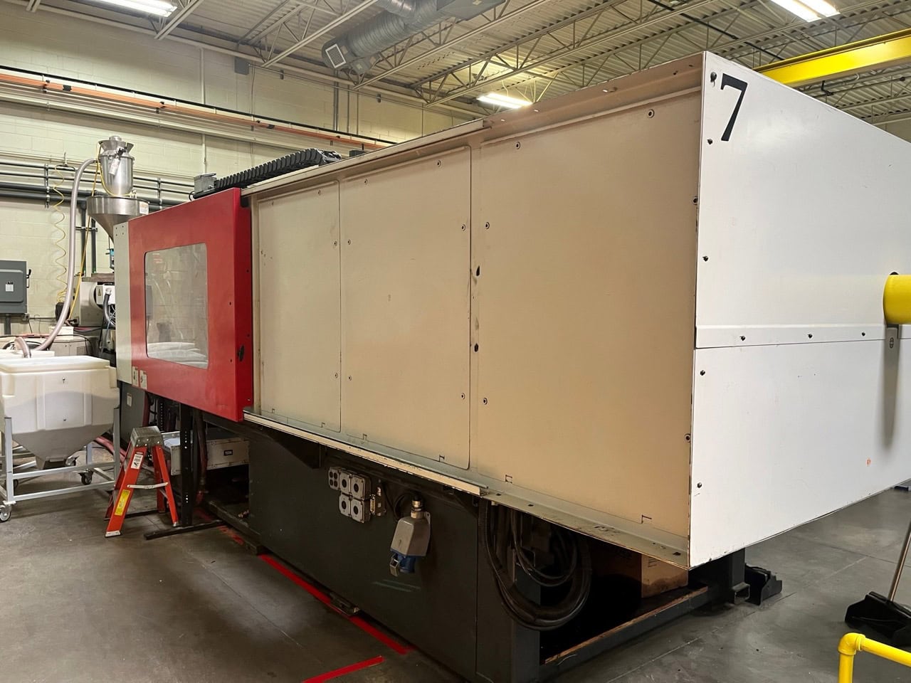 500 Ton, 72 oz., Cincinnati Milacron #NT550-80, Powerline Electric Injection Molding Machine, 2001 - Image 3