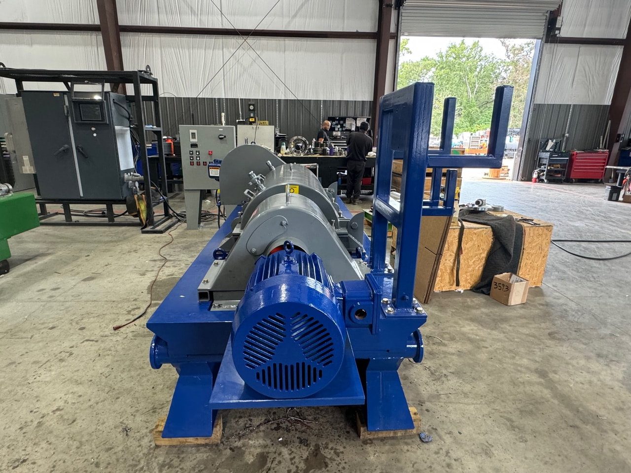 18" x 50" United #SS1000, decanter centrifuge, 60 HP, 80:1 gearbox, 5° beach - Image 2