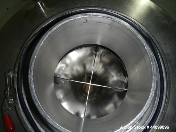 9.5 cu.ft., B & G Tote, 304 Stainless Steel, 32" diameter x 14" straight side, 20" cone bottom, 18" top port - Image 5