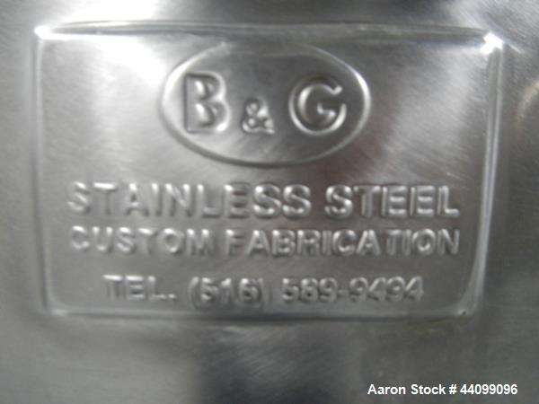 9.5 cu.ft., B & G Tote, 304 Stainless Steel, 32" diameter x 14" straight side, 20" cone bottom, 18" top port - Image 6