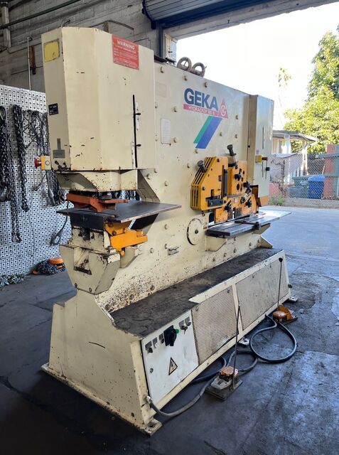 8" x 8" x 3/4" Geka #Hydracrop-165/S, ironworker, 185 ton, 24" throat, 2002 - Image 9