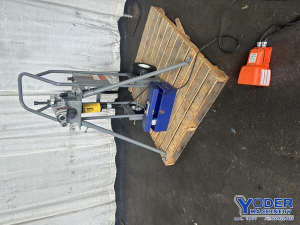 Roll groving tool / Tri-Pod stand, Victaulic #VE106, 2000 - Image 8