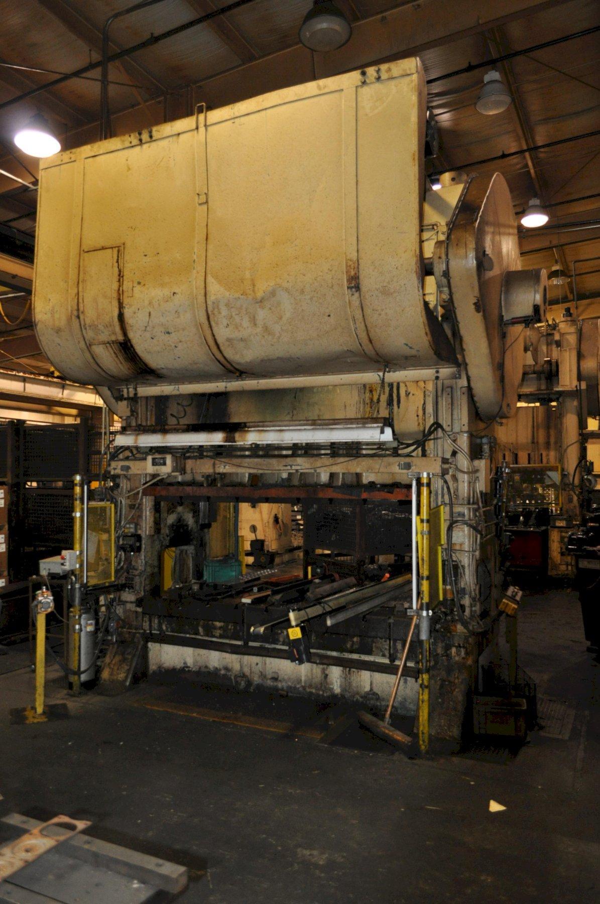 300 Ton, Bliss #S2-300, straight side double crank press, 14" stroke, 40" Shut Height, 10" ram adj., 15-30 - Image 5