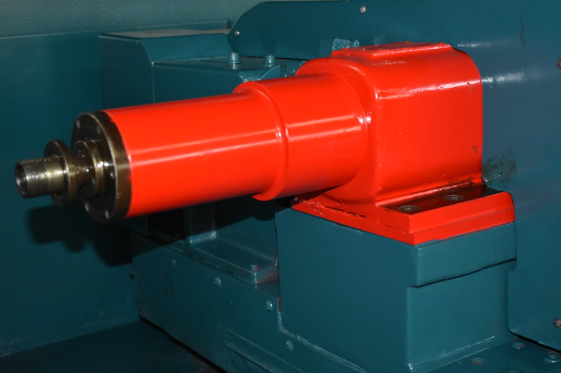 Cincinnati Milacron Heald #274, universal, 30" swing, Heald Red-Head grinding spindle, 18" 4-jaw - Image 5