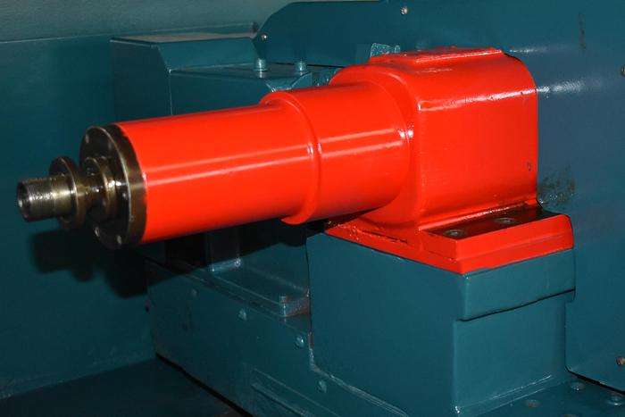 Cincinnati Milacron Heald #274, universal, 30" swing, Heald Red-Head grinding spindle, 18" 4-jaw - Image 10
