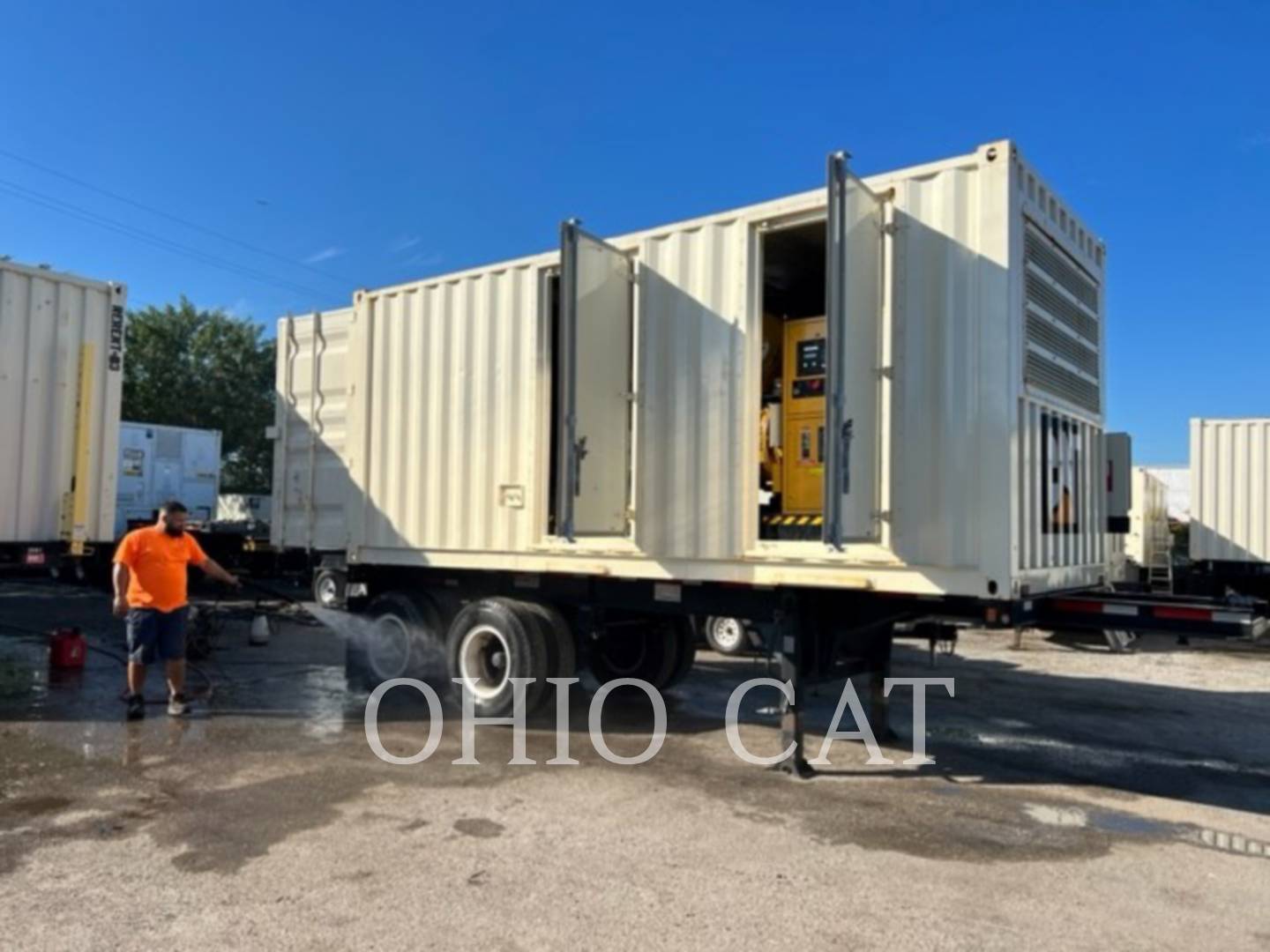 550 KW Caterpillar APS550, Mobile Generator Set, Diesel, 1800 RPM, 480V, 3220 hours, 2010 - Image 3