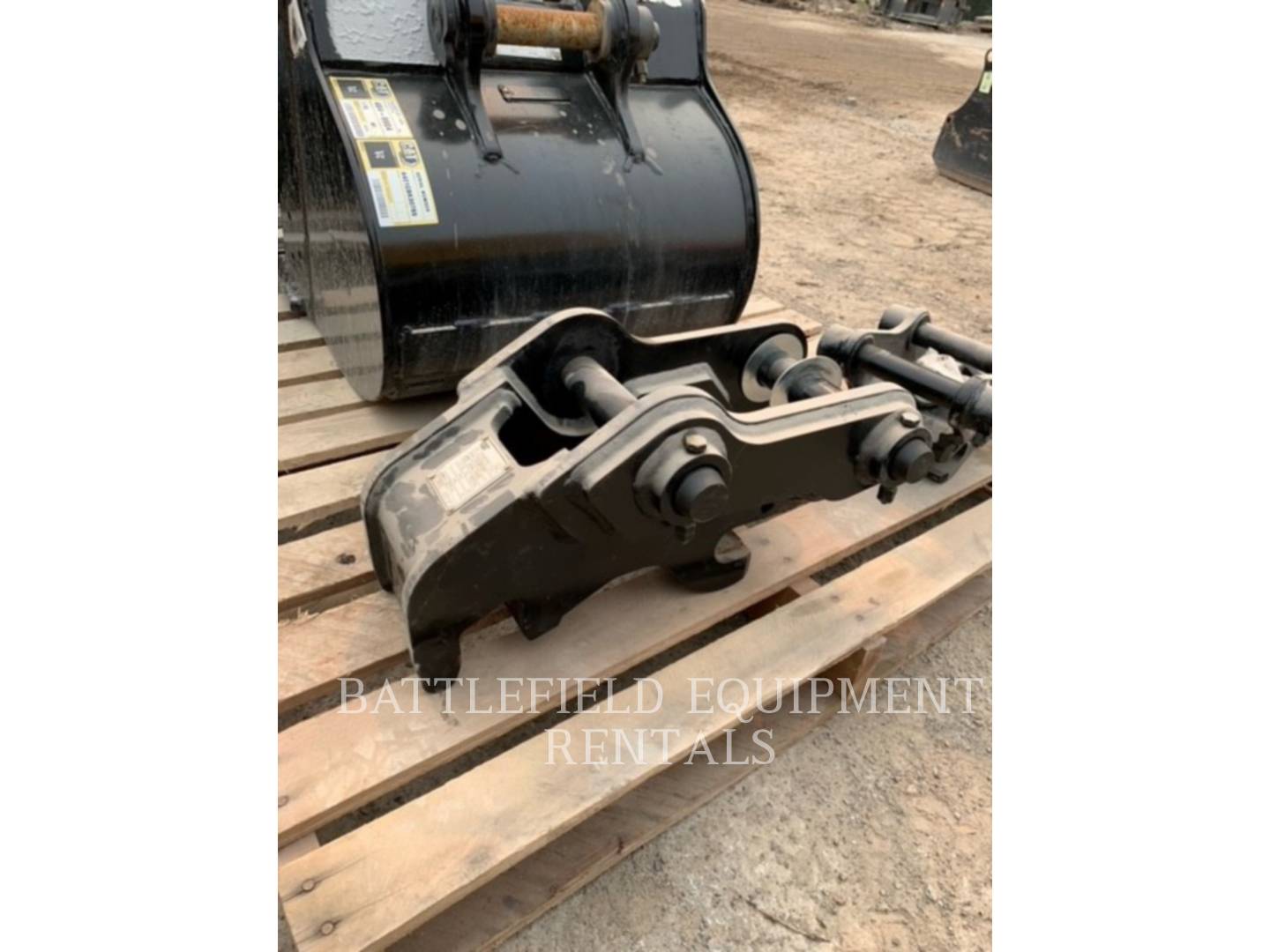 Caterpillar MANUAL.DUAL.LOCK.COUPLER, Quick Coupler, S/N: 2782115-14, - Image 1