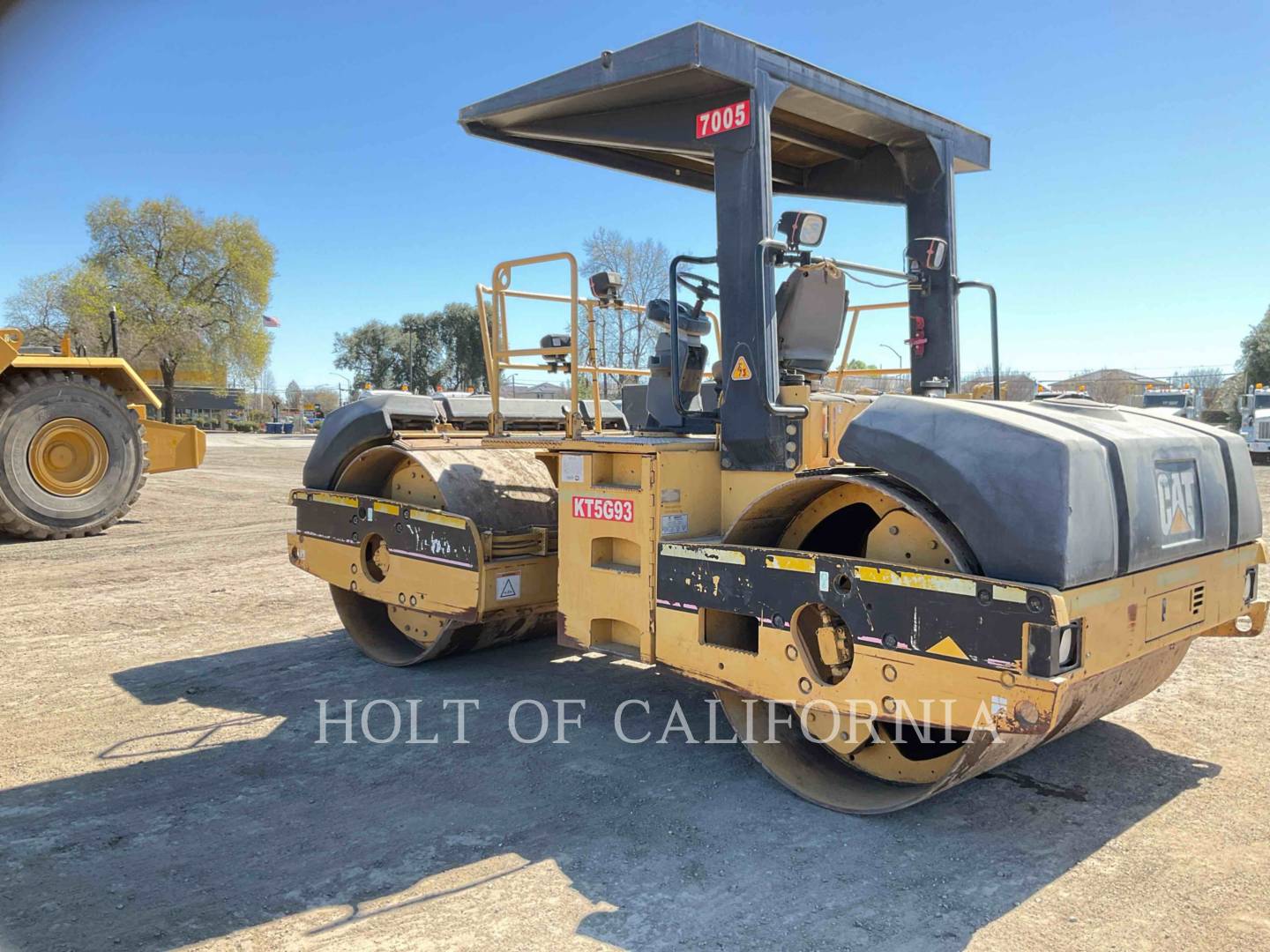 Caterpillar CB-634D, Twin Drum Roller, 721 hours, S/N: CDF00294, 2002 - Image 4