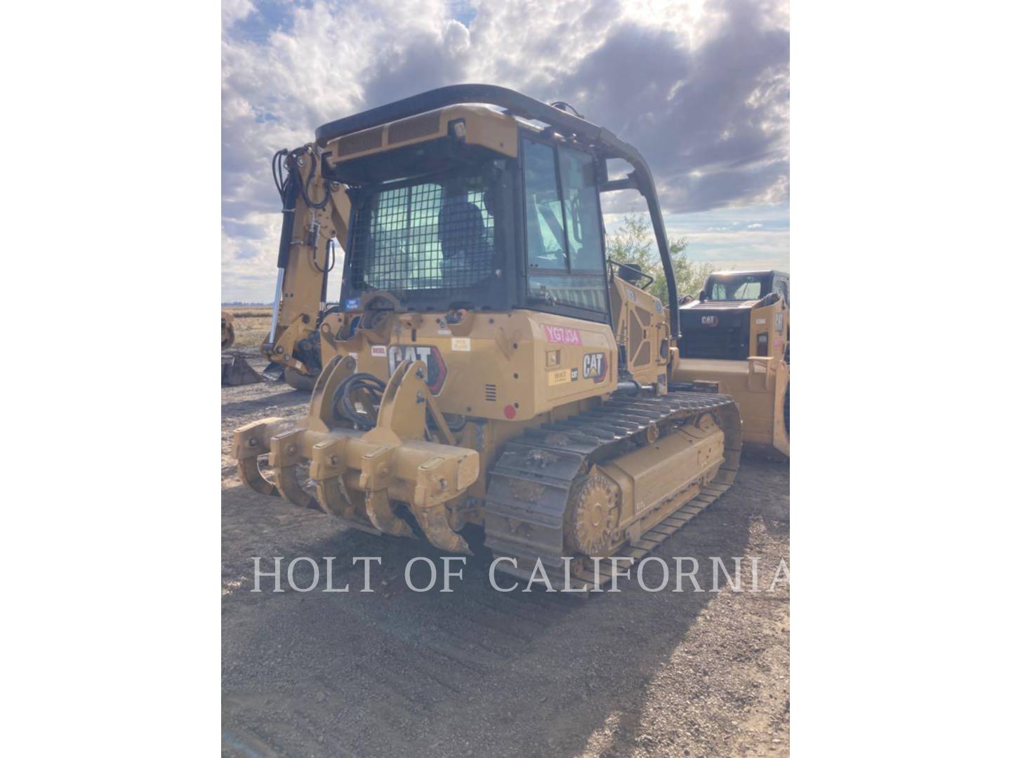 Caterpillar D3, Crawler Dozer, 605 hours, S/N: XKW00214, 2021 - Image 3