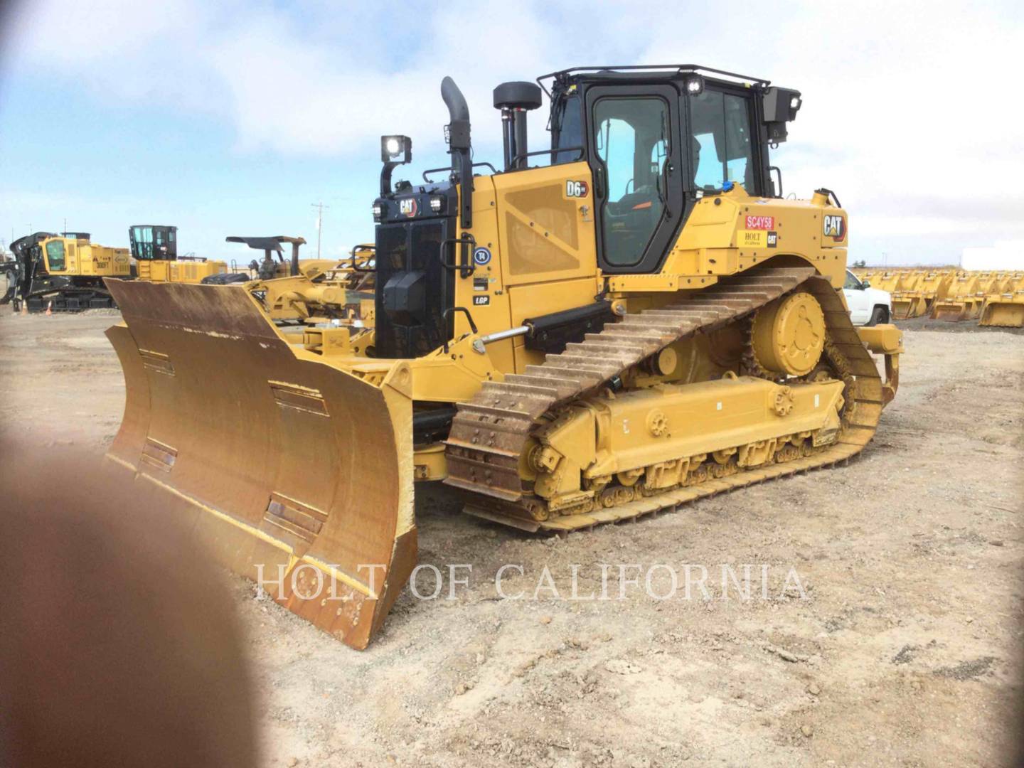 Caterpillar D6XE LGP, Crawler Dozer, 972 hours, S/N: LRG01045, 2022 - Image 1