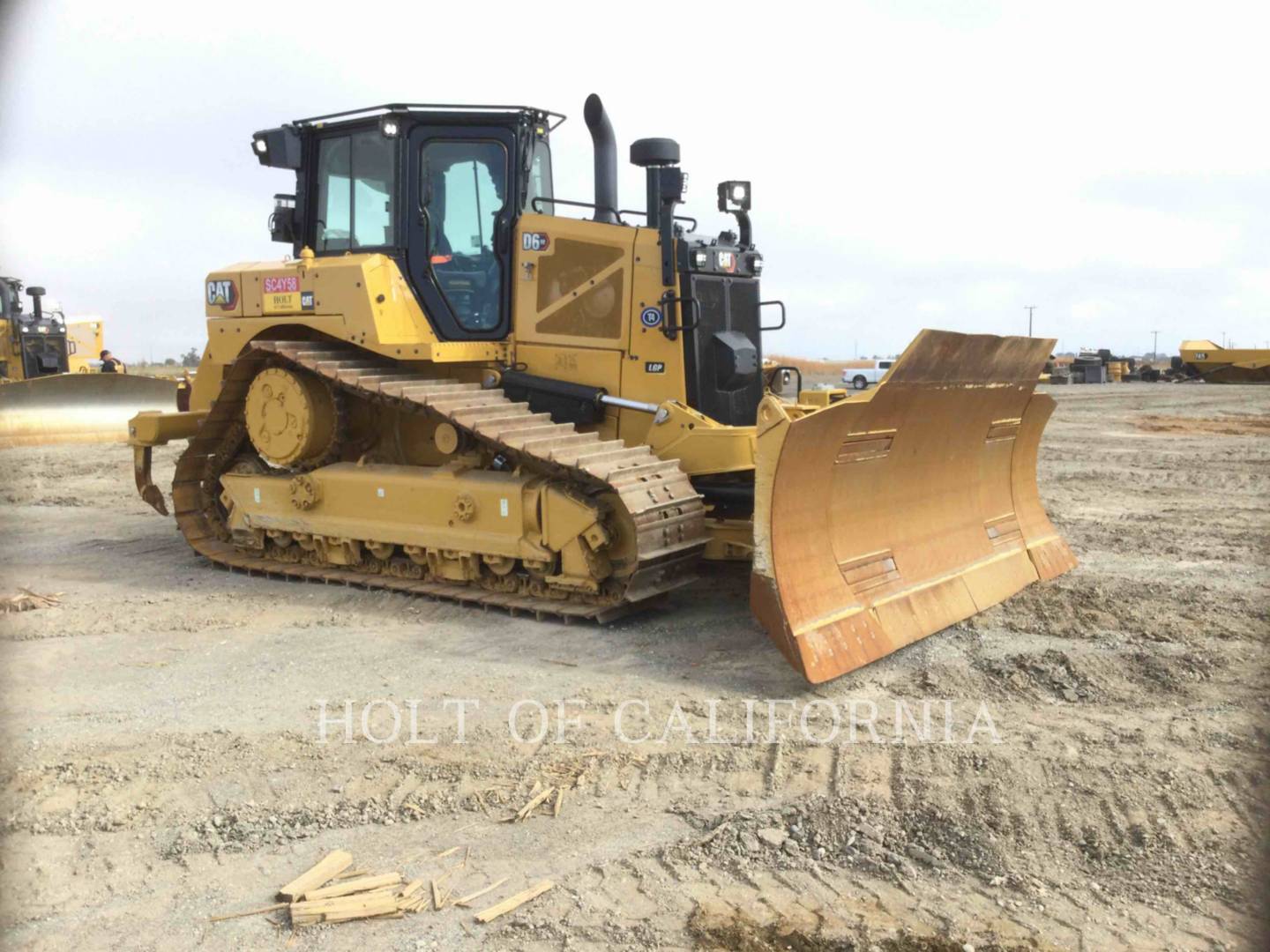 Caterpillar D6XE LGP, Crawler Dozer, 972 hours, S/N: LRG01045, 2022 - Image 2