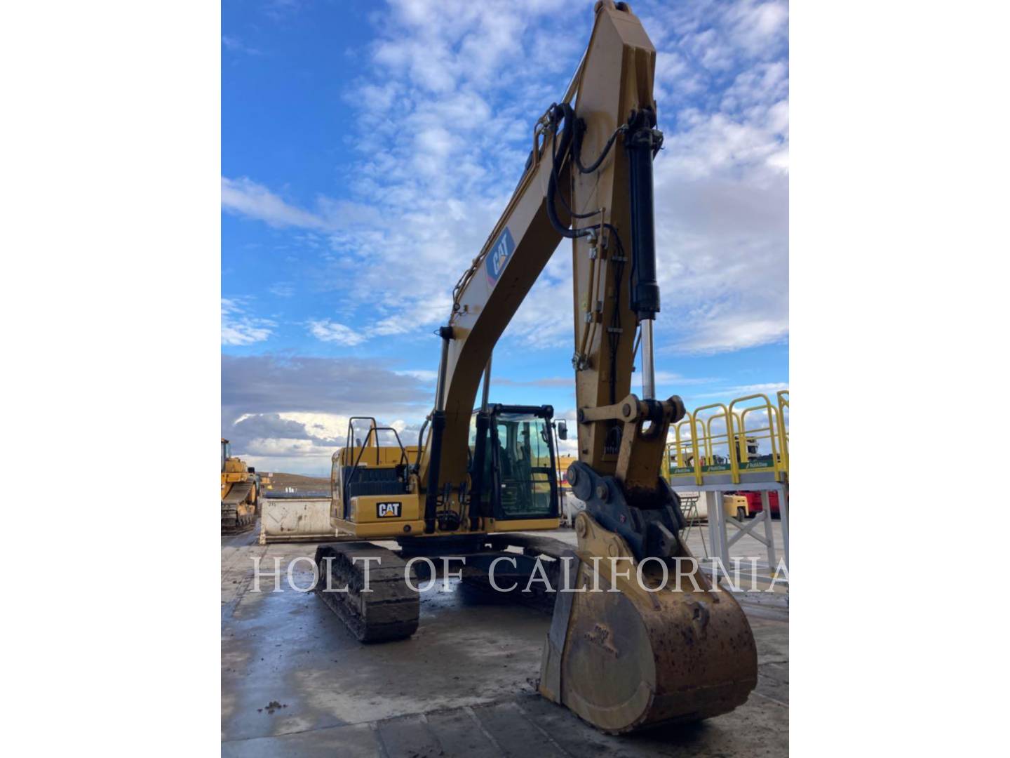 Caterpillar 326, Crawler Excavator, 2079 hours, S/N: MFJ00127, 2022 - Image 2