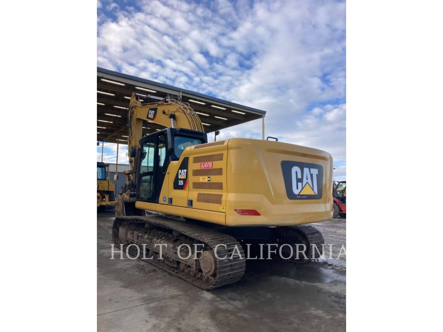 Caterpillar 326, Crawler Excavator, 2079 hours, S/N: MFJ00127, 2022 - Image 4