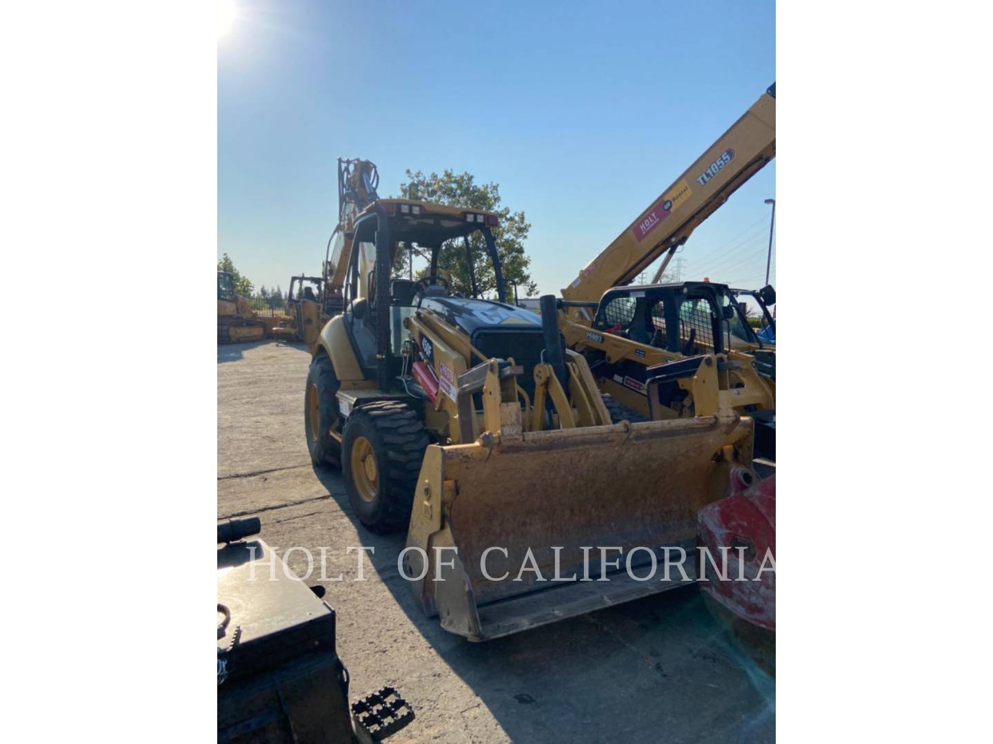 Cat 450, Backhoe Loader, 1752 hours, S/N: HJR00775, 2018 - Image 2