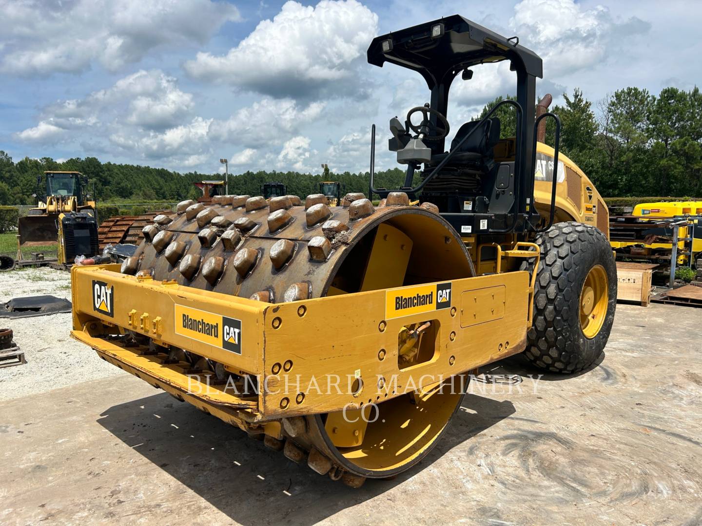Caterpillar CS56B, Vibratory Single Drum Smooth, 2778 hours, S/N: S5600123, 2015 - Image 1