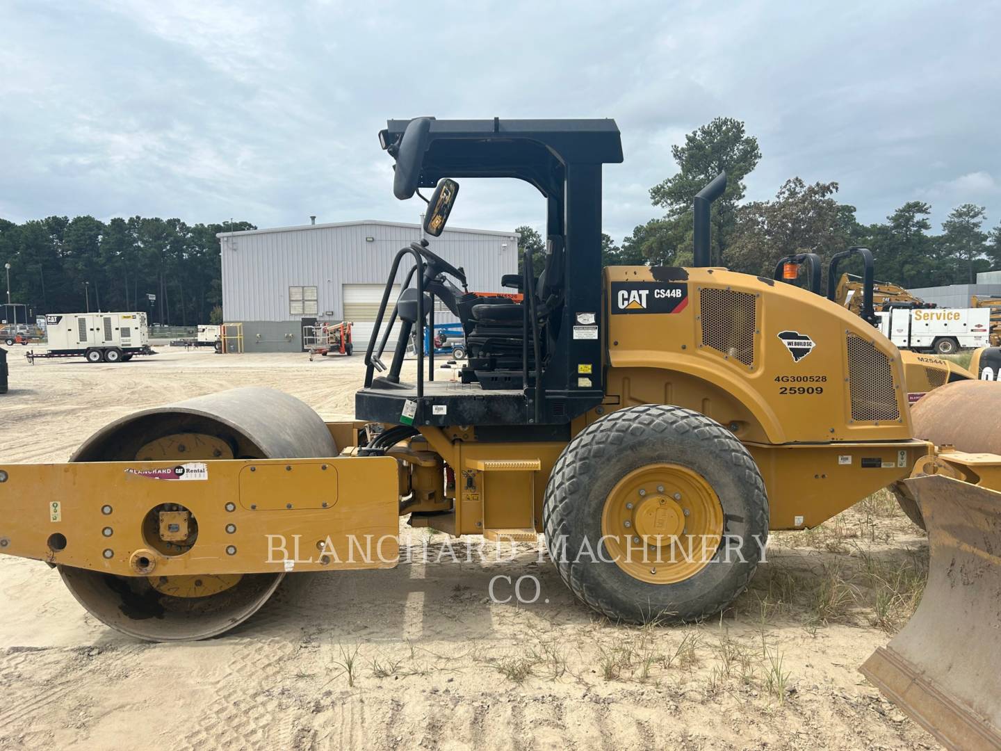 Caterpillar CS44B, Vibratory Single Drum Smooth, 1169 hours, S/N: 4G300528, 2021 - Image 5
